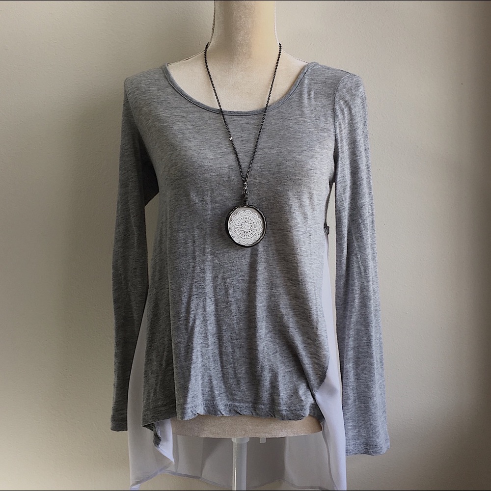 NWOT Grey & White Chiffon Long Sleeve